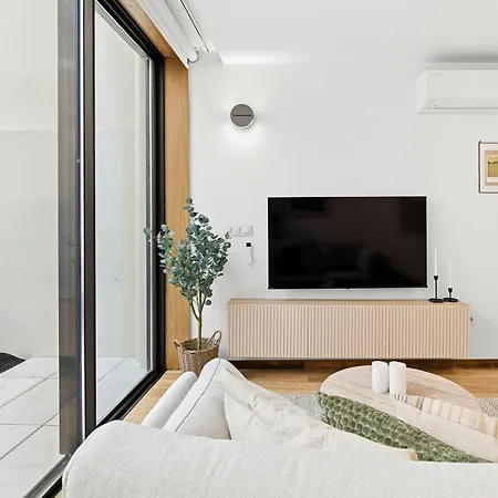 Brand New With Private Terrace *